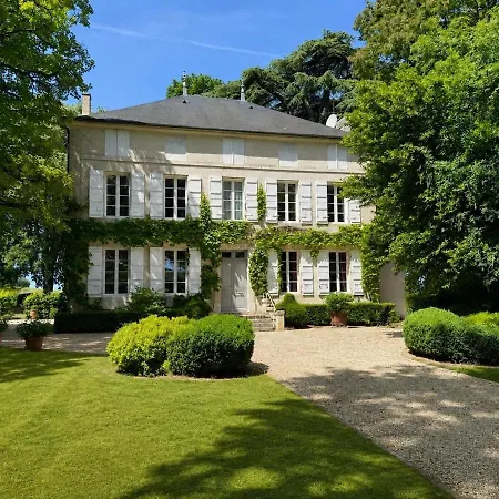 Villa Domaine D'exception A 15mn D'angouleme - Piscine *