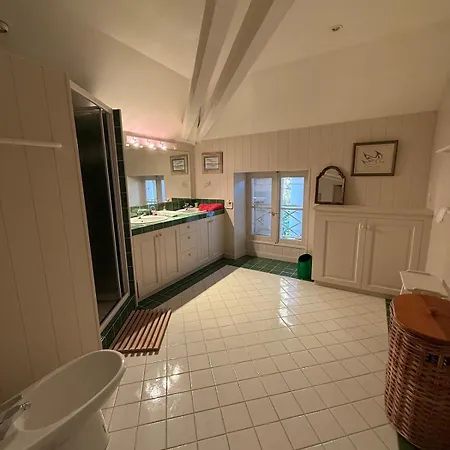 Domaine D'exception A 15mn D'angouleme - Piscine Villa